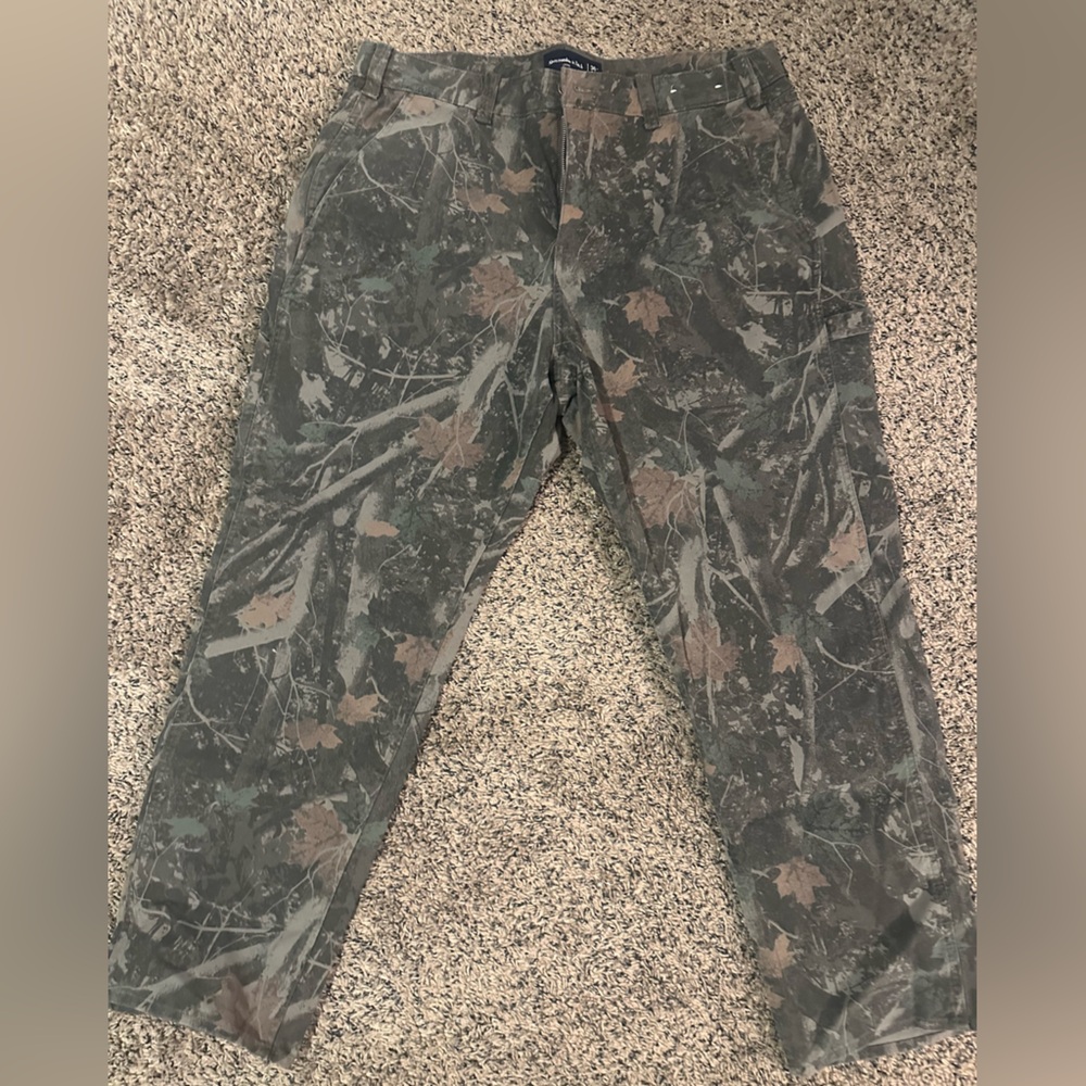 Abercrombie & Fitch Camouflage Carpenter Pants